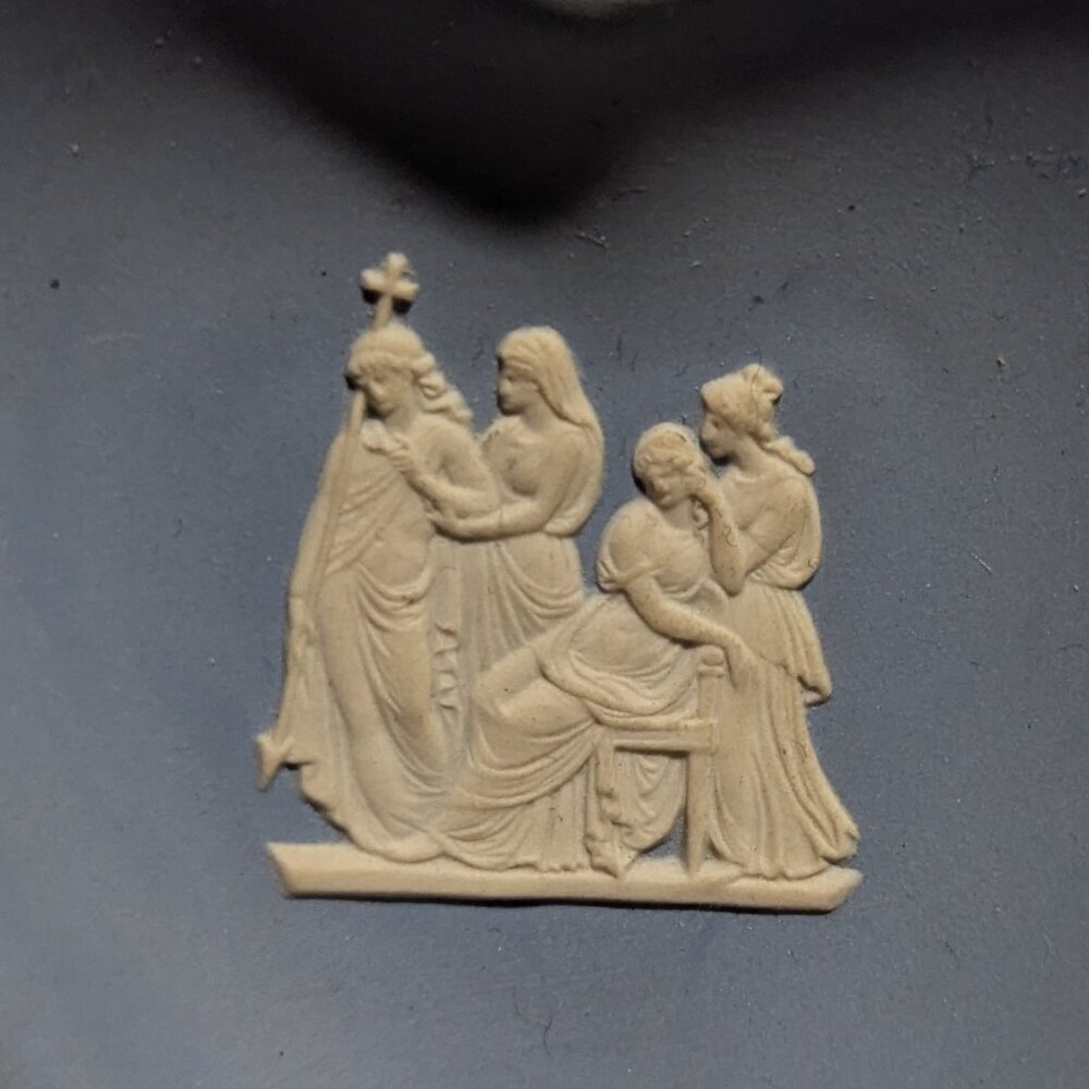 Wedgwood Jasperware Blue Heart Dish The Procession Relief - Picture 3 of 5